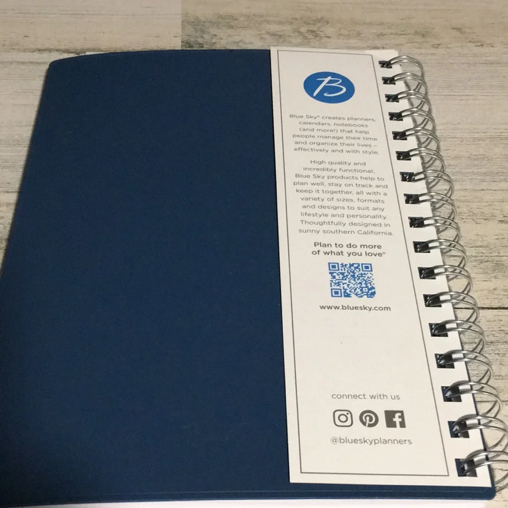 Blue Sky weekly & monthly planning calendar notes Jan-Dec 2022